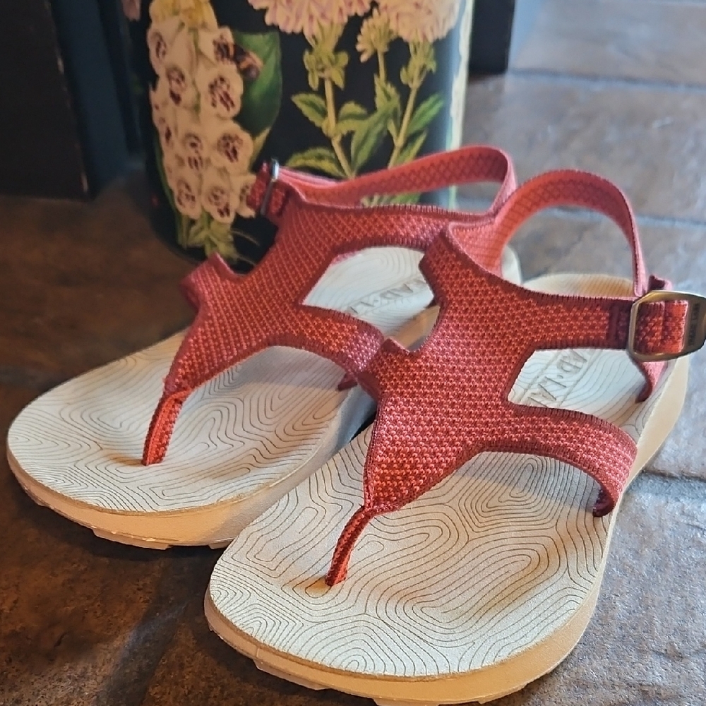 Stylish Walking/HikingWomen's Sandals